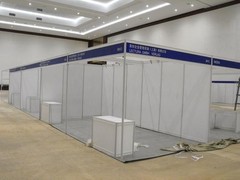 ?？诨顒硬邉澮徽臼椒?從會議組織到木質展板展墻制作